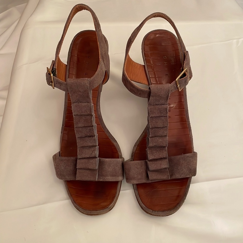 CHIE MIHARA “RENATA” RUFFLE WEDGE SANDALS Size 9 lavender suede